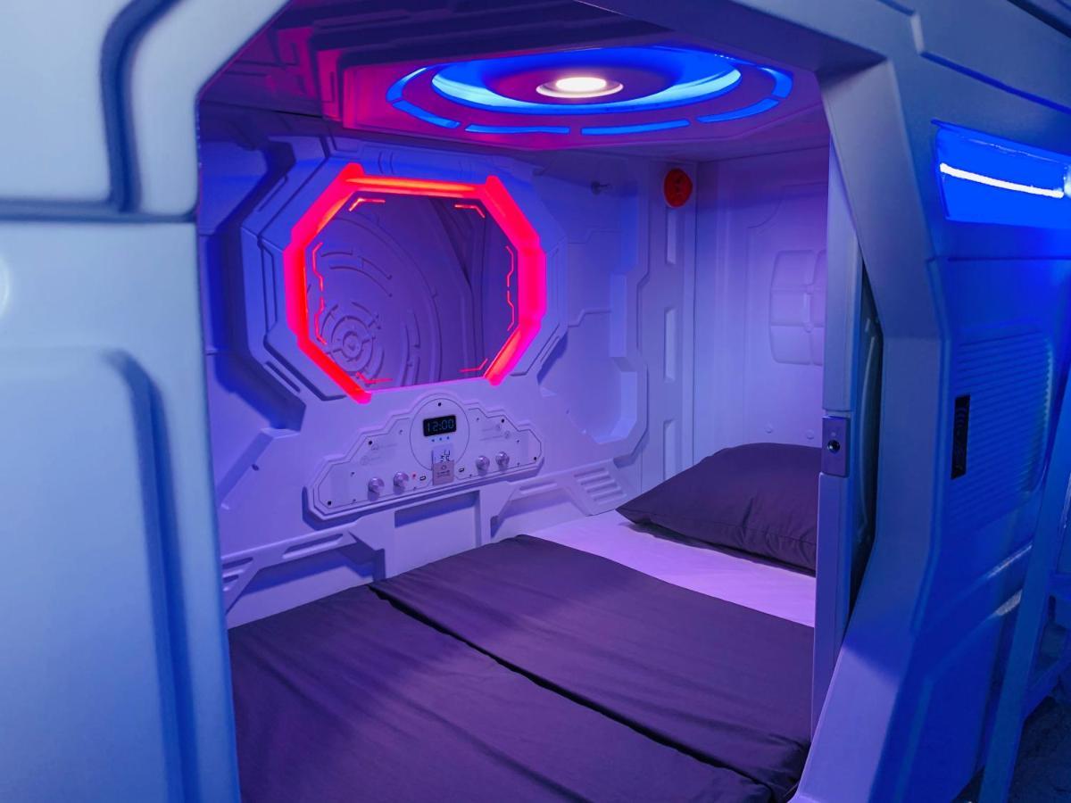 Capsule hotel Capsule Bali 2*